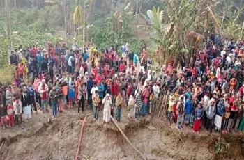 স্বজনদের আহাজারিতে ভারি সুগন্ধার পাড়