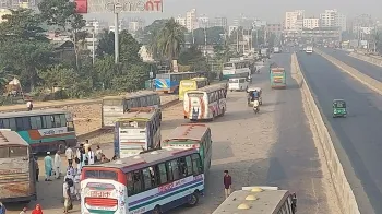 বিএনপি-জামায়াতের ৪৮ ঘণ্টার অবরোধ চলছে