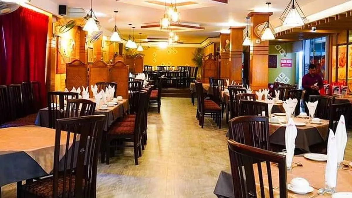অভিযান আতঙ্কে রেস্টুরেন্ট ব্যবসায় ধস