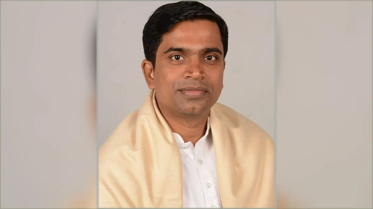 ঢাকা মহানগর দক্ষিণ আ. লীগের দফতর সম্পাদক রিয়াজকে অব্যাহতি