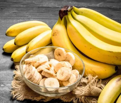 কলা খাওয়ার উপকারিতা