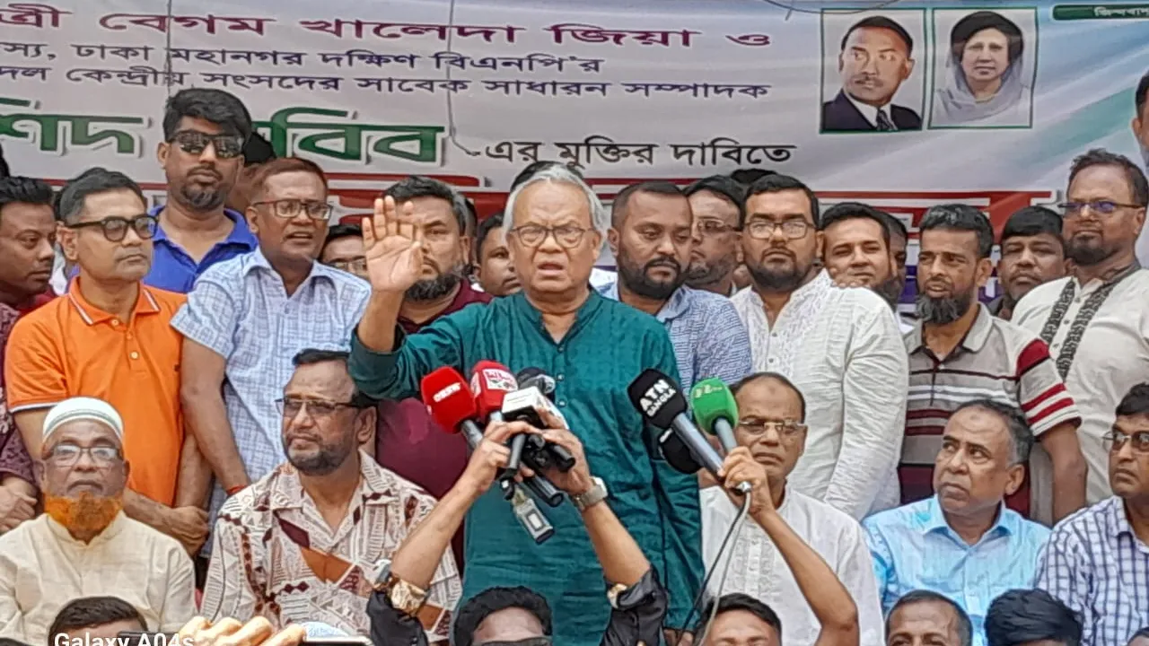 সরকার চোরাবালির উপর দাঁড়িয়ে আছে : রিজভী