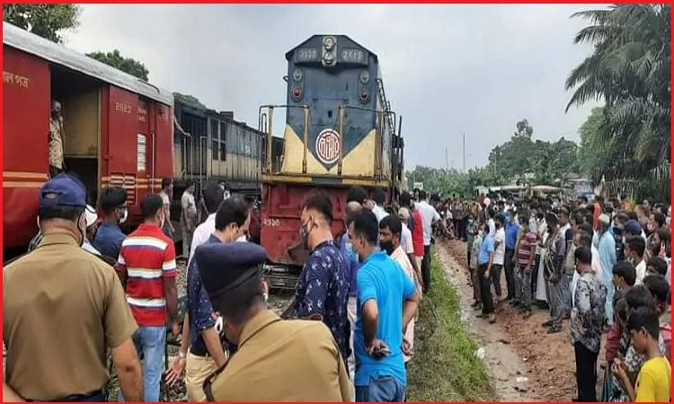 গাজিপুরে ট্রেনের ইঞ্জিন লাইনচ্যুত