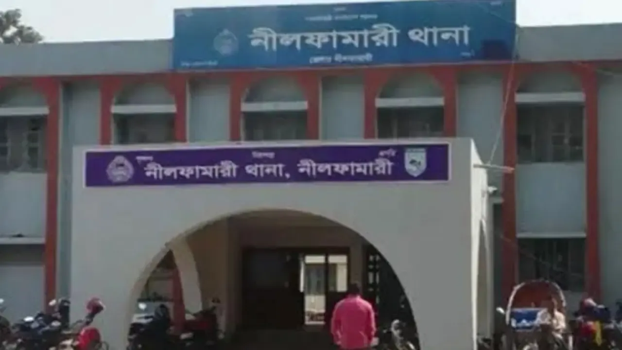 নীলফামারীতে ট্রাকের ধাক্কায় প্রাণ গেল দুই ভাইয়ের