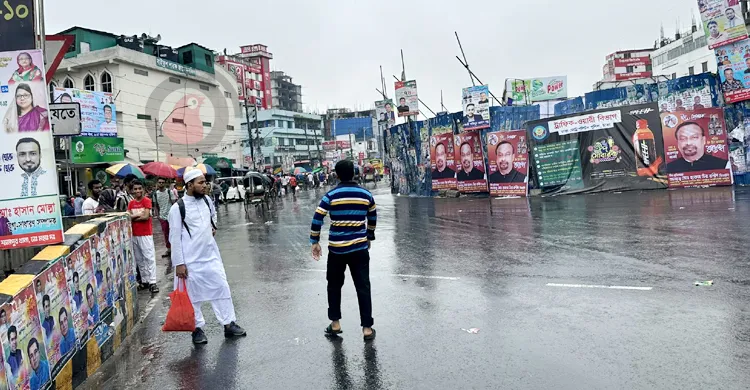 রাজধানীর সড়কে নেই বাড়তি চাপ
