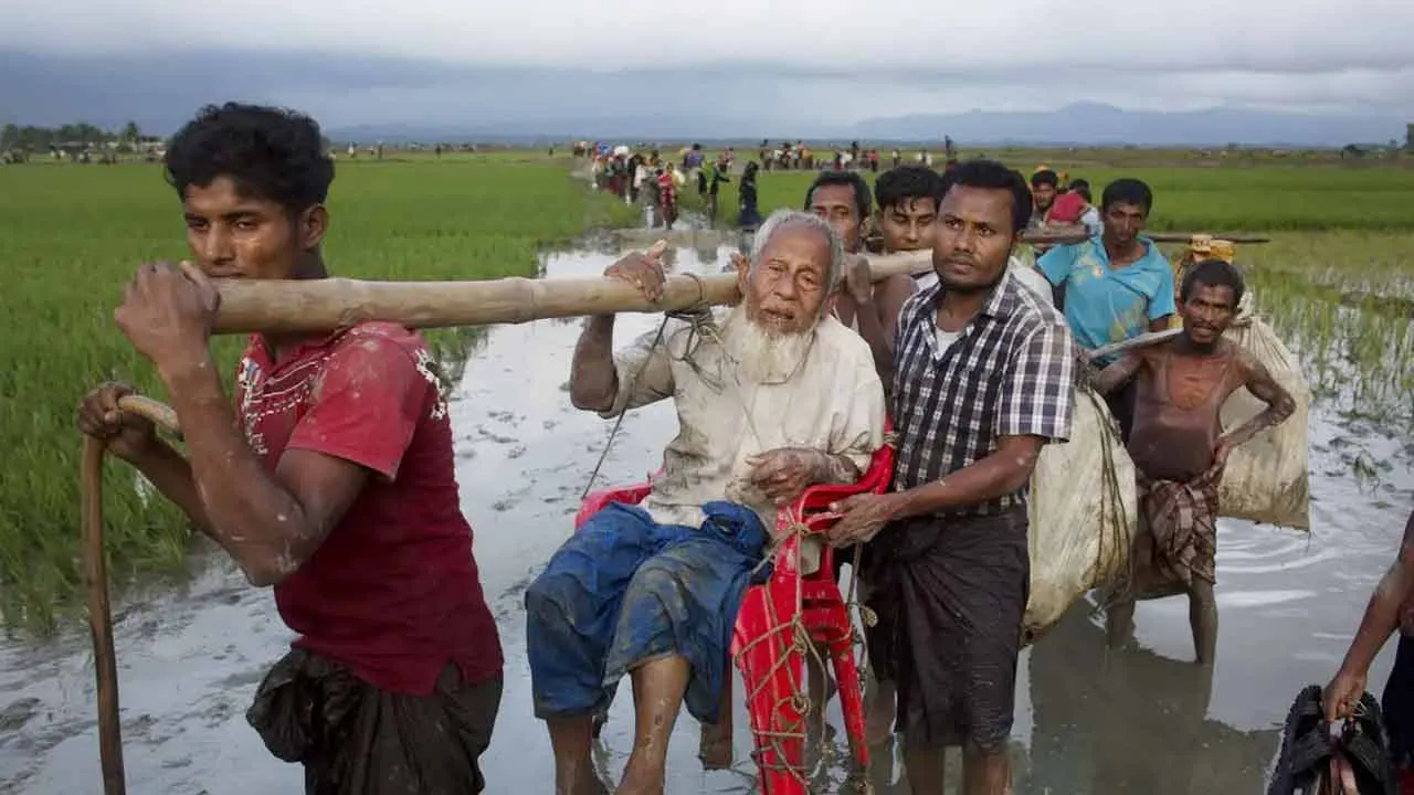রাখাইনে সংঘাত : বাংলাদেশে ফের রোহিঙ্গা ঢলের আশঙ্কা