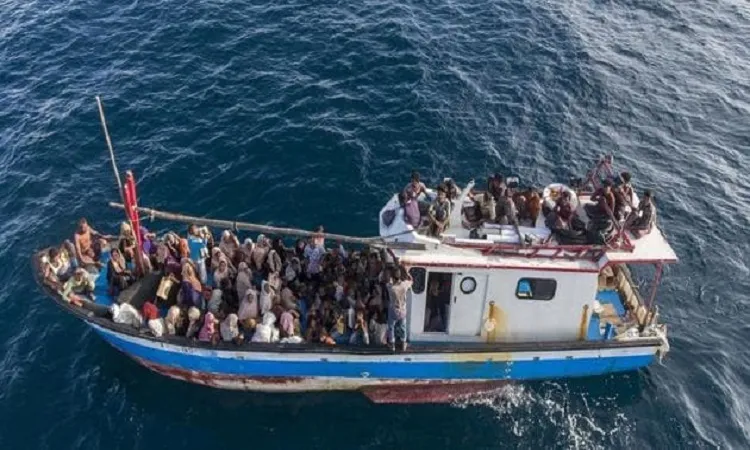 135 Rohingyas going to Malaysia on boat stopped at Sonadia Island