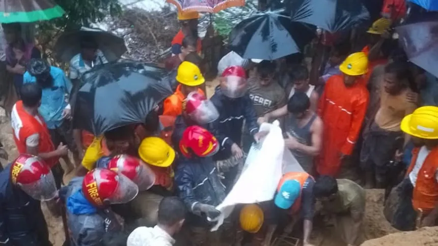 8 Rohingyas among 9 killed in Ukhiya landslides