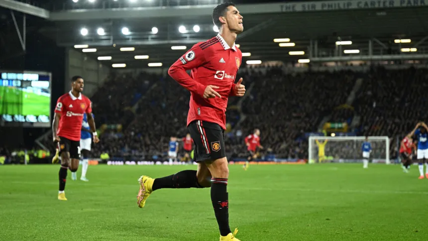 Ronaldo accuses Manchester United of betrayal