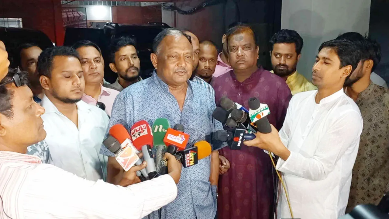আলু, পেঁয়াজ ও ডিমের নির্ধারিত দাম কার্যকরের চেষ্টা চলছে: বাণিজ্যমন্ত্রী