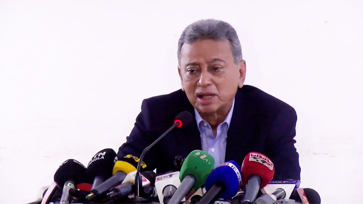 যুদ্ধে বিশ্বজুড়ে বাড়তে থাকা চাপ বাংলাদেশের জনগণের ওপরও পড়ার আশঙ্কা রয়েছে