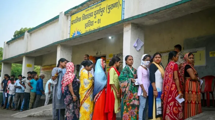 ভারতে লোকসভা নির্বাচনে ষষ্ঠ দফায় ভোটগ্রহণ চলছে