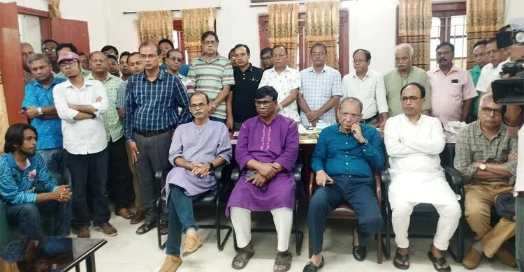 রাবি ক্যাম্পাসে ছাত্ররাজনীতি আপাতত স্থগিত : উপাচার্য