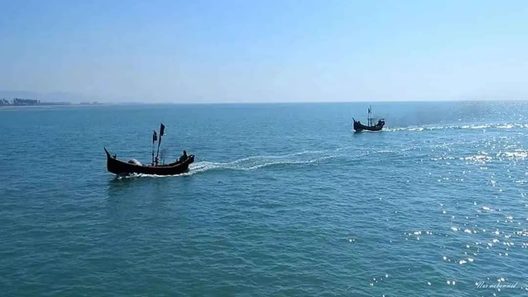 মিয়ানমার উপকূলে রোহিঙ্গাবোঝাই নৌকাডুবি