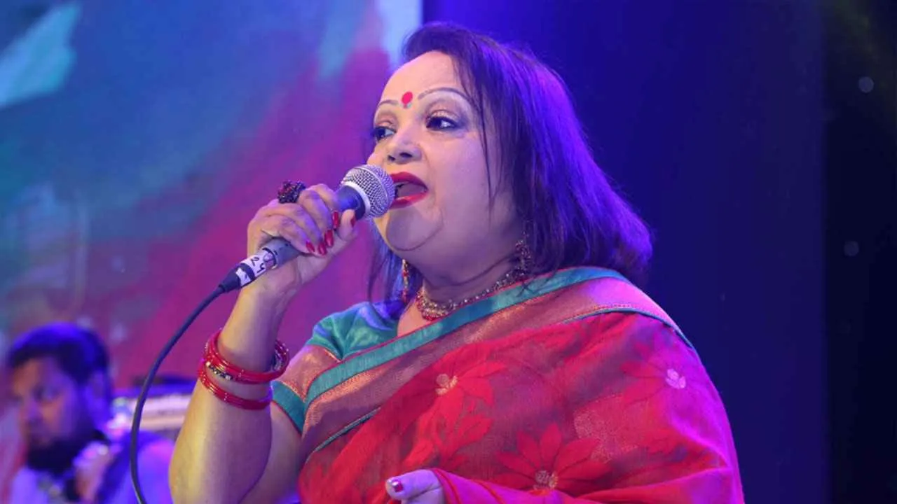 ফের ক্যানসারে আক্রান্ত হয়ে হাসপাতালে সাবিনা ইয়াসমিন