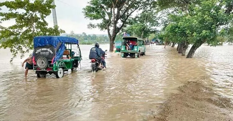 বাঘাইছড়িতে বন্যা, সাজেকে আটকা ৪০০ পর্যটক