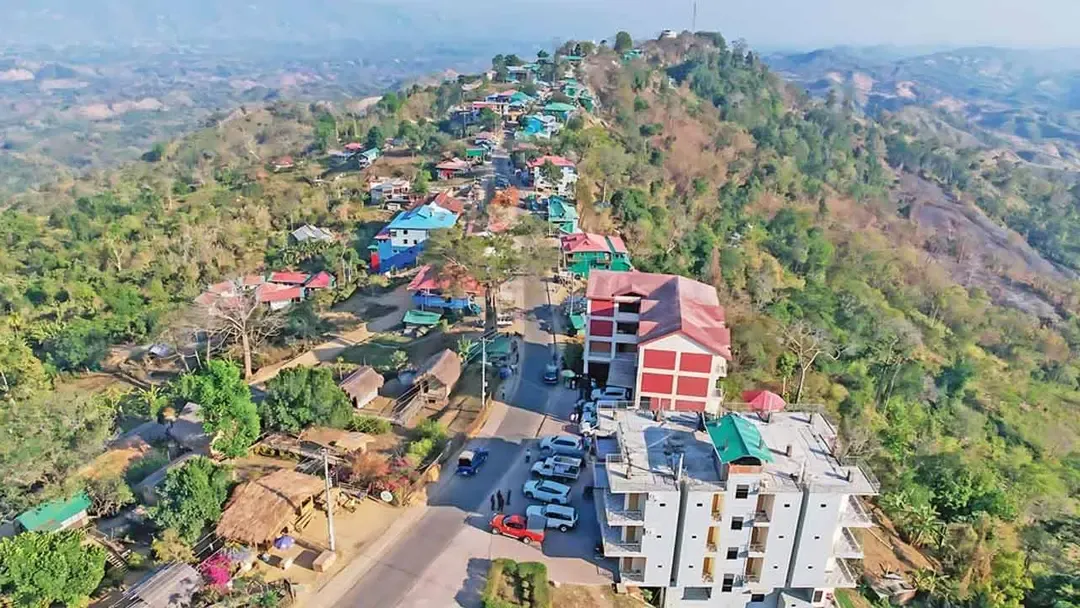 পর্যটকদের নিজ নিজ গন্তব্যে ফিরে যাওয়ার নির্দেশ