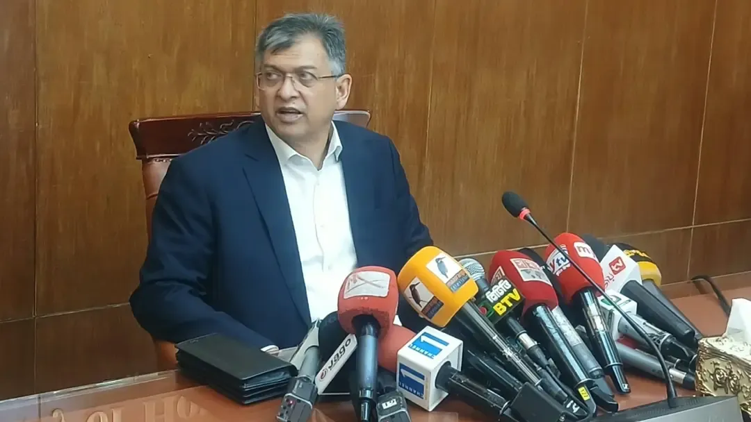 আওয়ামী লীগের অপতৎপরতায় সরকার মোটেও শঙ্কিত নয় : স্বরাষ্ট্রমন্ত্রী