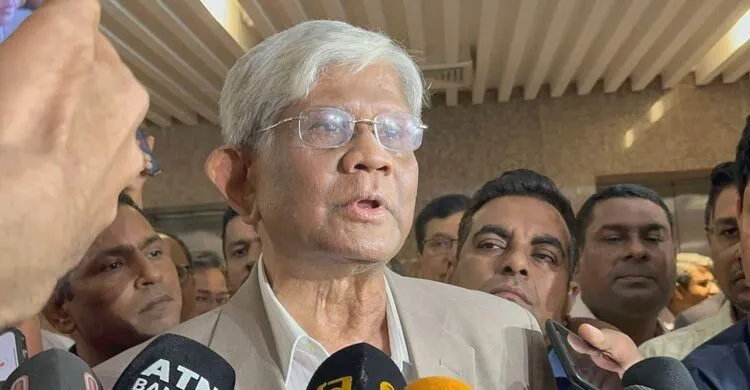 এখন প্রধান কাজ আইনশৃঙ্খলা ঠিক করা: ড. সালেহ উদ্দিন