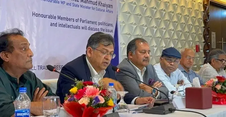 সাংবিধানিক পরিচয় হবে বাংলাদেশি’: স্বরাষ্ট্রমন্ত্রী
