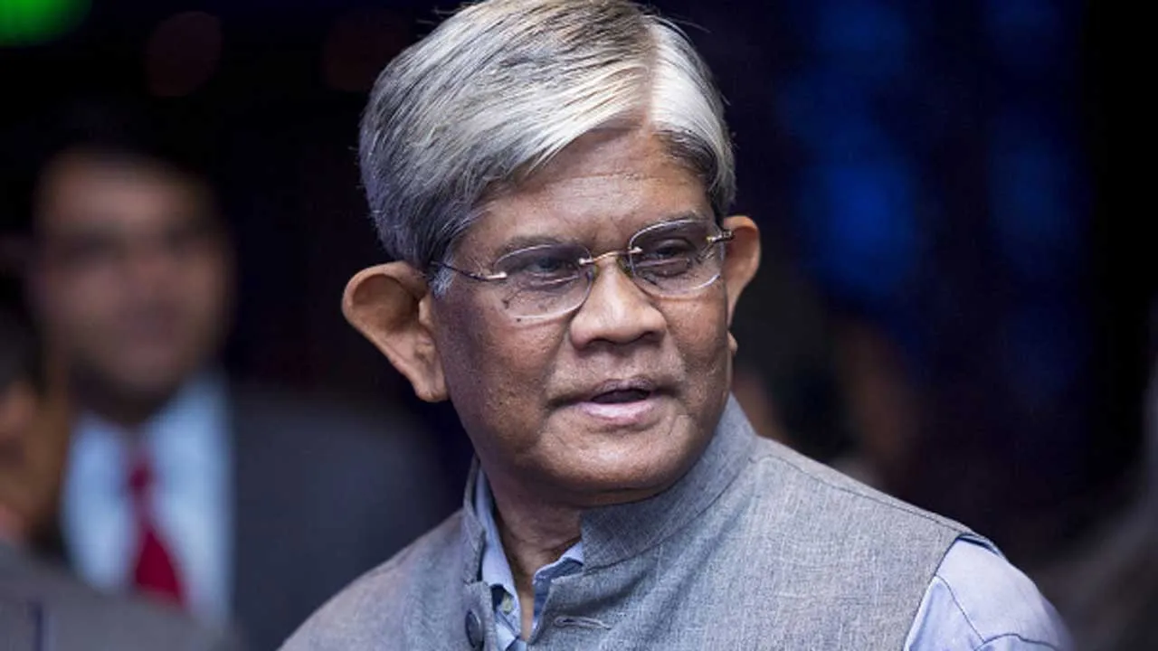 আগের গভর্নররা সরকারের এজেন্ট হিসেবে কাজ করেছেন : অর্থ উপদেষ্টা