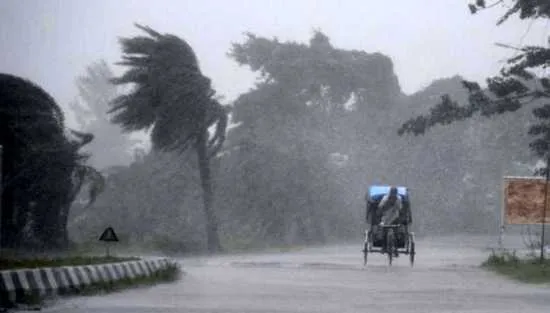 ১৭ অঞ্চলে বজ্রসহ বৃষ্টির আভাস