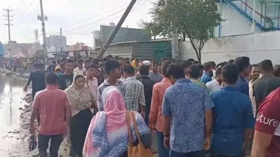 আশুলিয়ায় ৪৫ পোশাক কারখানা অনির্দিষ্টকালের জন্য বন্ধ