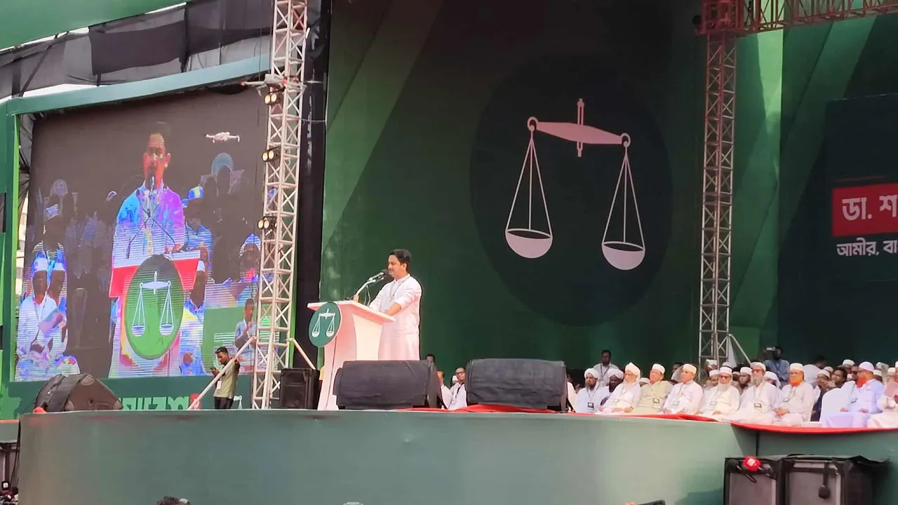 সরকারকে সুশীলের ভূমিকায় দেখতে চাই না : সারজিস