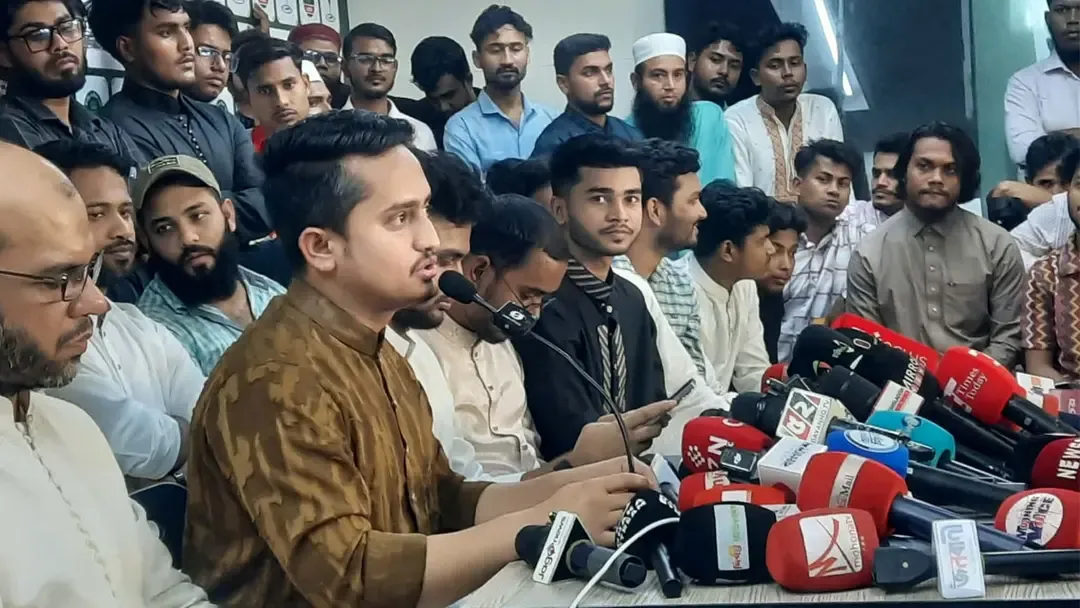 বিএনপি ক্ষমতা কুক্ষিগত করার চেষ্টা করছে: সারজিস
