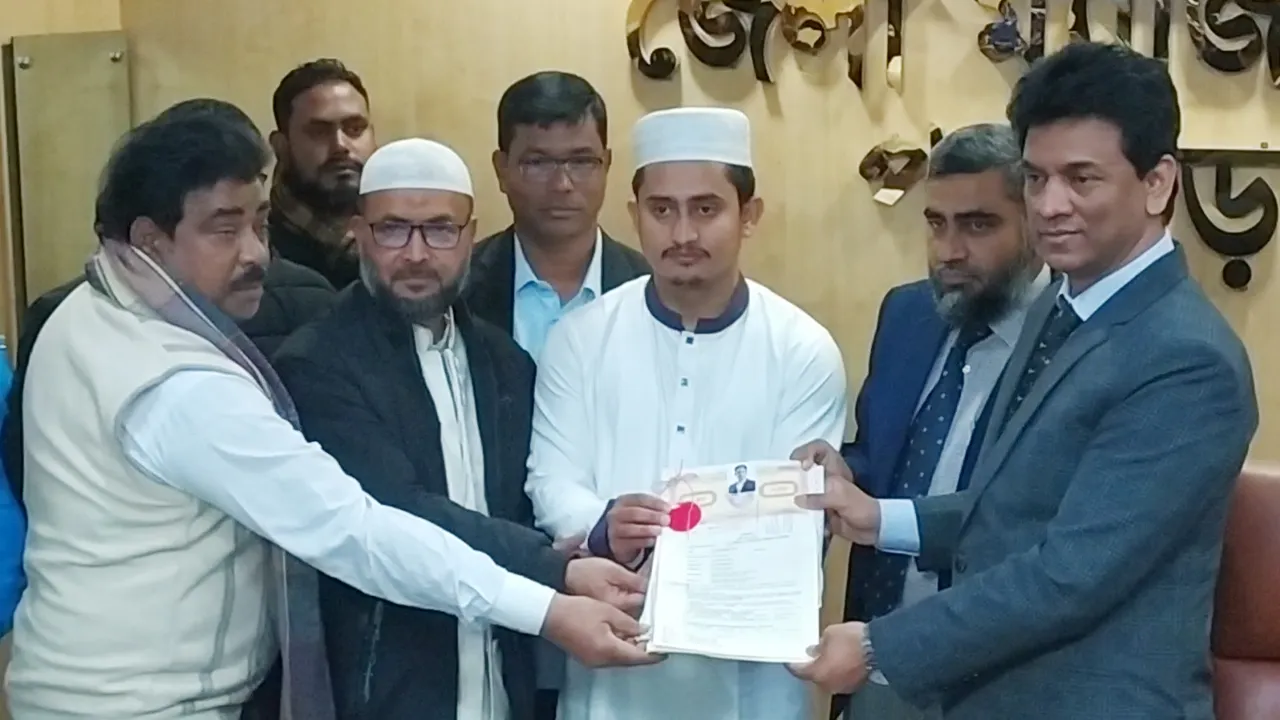 সারজিসকে সমর্থন দিয়ে সরে দাঁড়ালেন জামায়াতের প্রার্থী