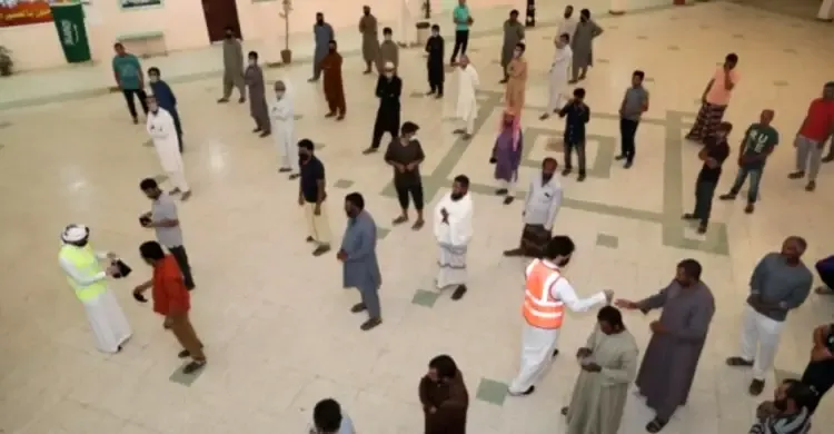 সৌদিতে গৃহকর্মীদের অধিকার সুরক্ষা জোরদার : নতুন নিয়ম কার্যকর