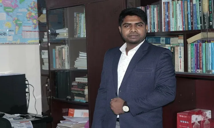 জয়পুরহাটে ইউপি সদস্যের বিরুদ্ধে সাংবাদিককে হত্যার চেষ্টার অভিযোগ