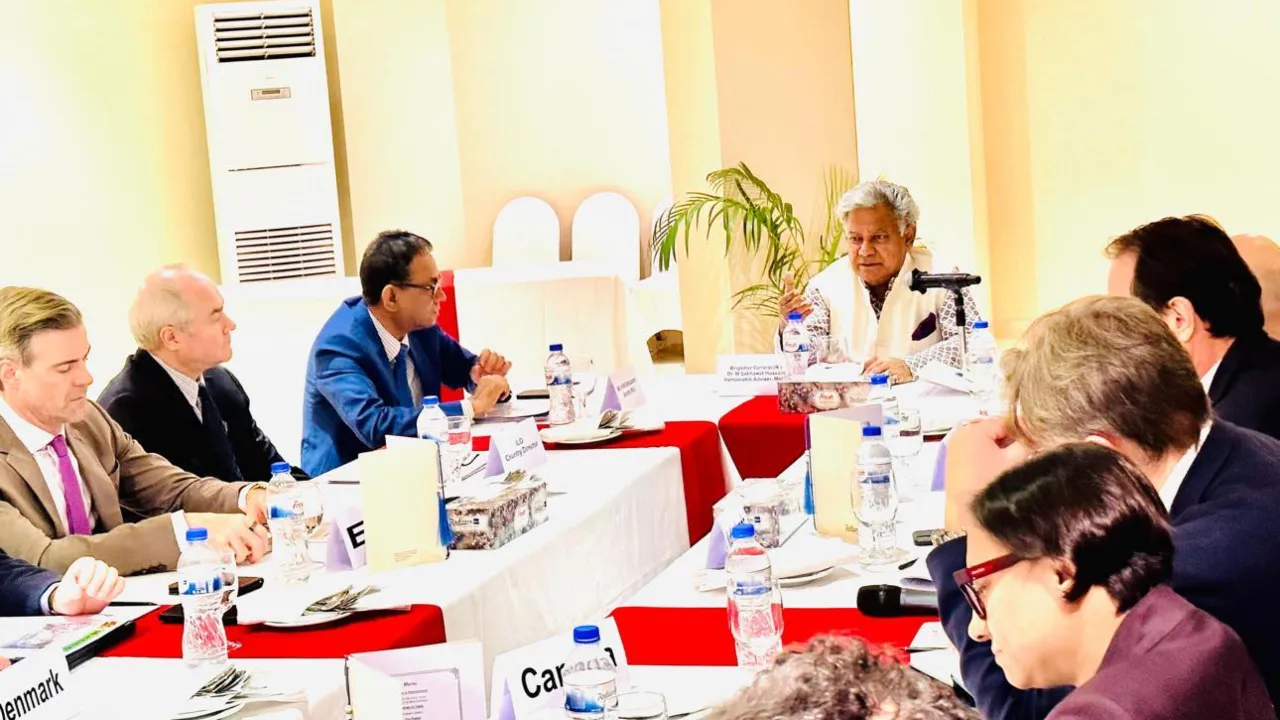নারী শ্রমিকদের মাতৃত্বকালীন ছুটি ১২০ দিন করা হচ্ছে : শ্রম উপদেষ্টা