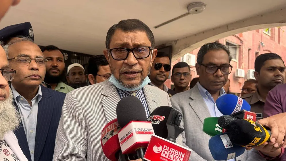 হঠাৎ মানসিক হাসপাতাল পরিদর্শনে স্বাস্থ্যমন্ত্রী