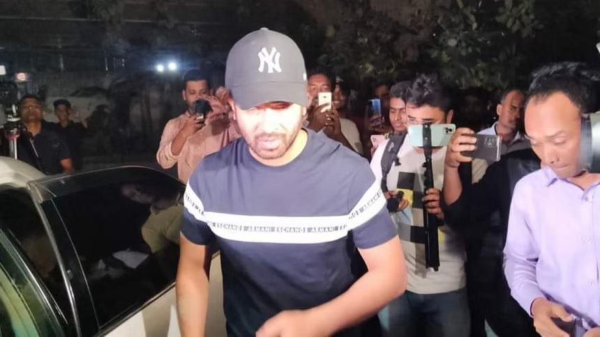 Shakib Khan filing case against producer who accused him of rape