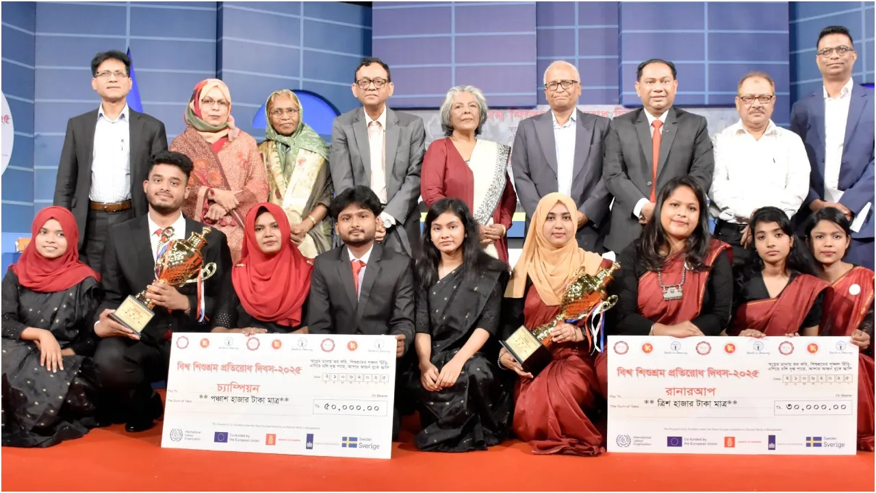 ‘পালিয়ে যাওয়া সরকার দেশের সব অগ্রযাত্রাকে খেয়ে ফেলেছে’