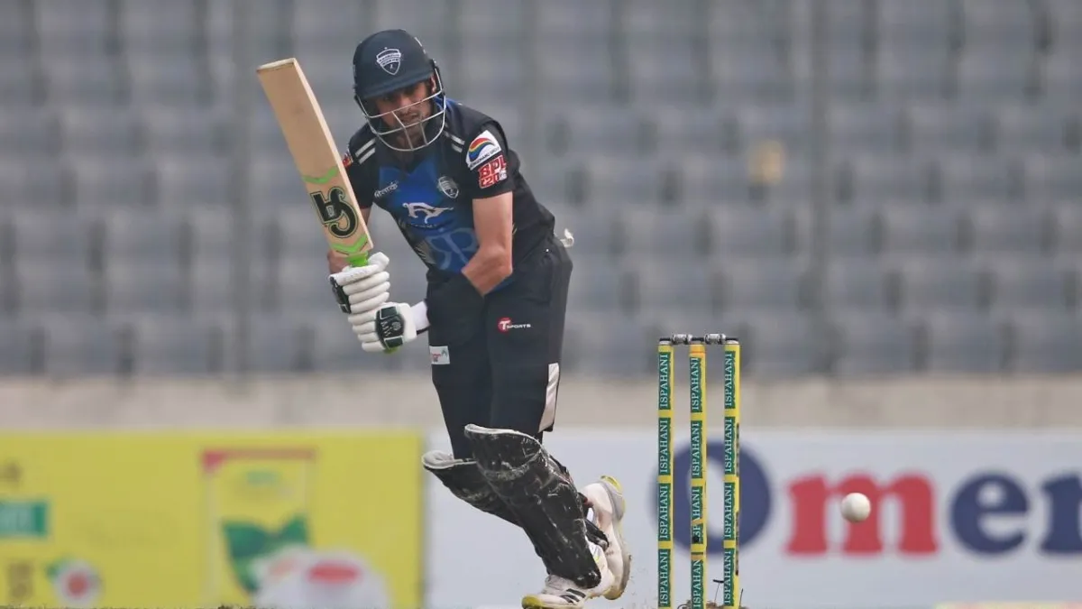 শোয়েব মালিকের ঝড়ে রংপুরের বড় সংগ্রহ