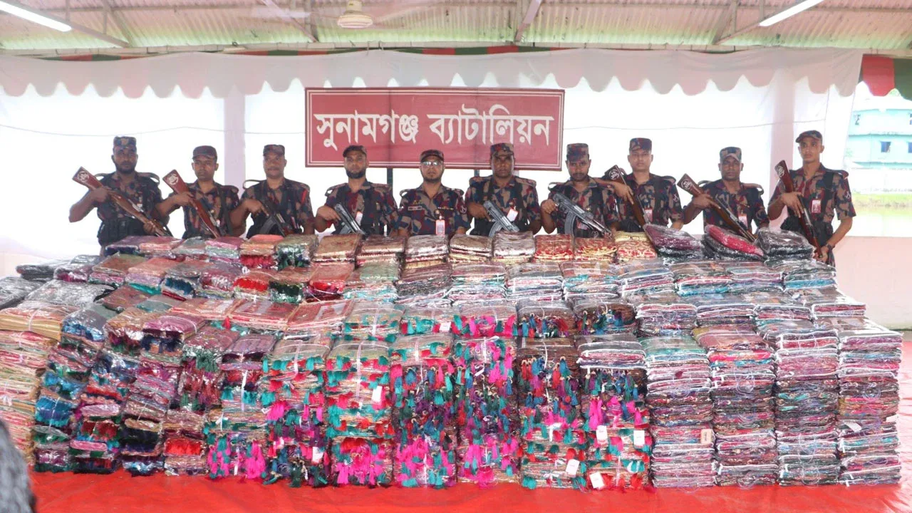 সাড়ে ৩ কোটি টাকার ভারতীয় শাড়ি জব্দ