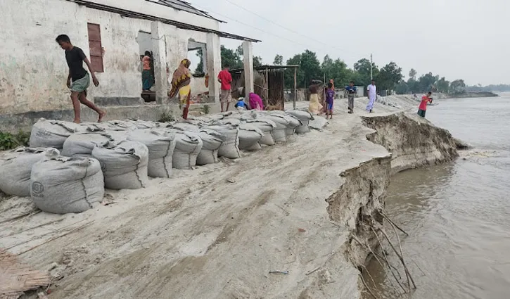 যমুনায় পানি বাড়ছে, আতঙ্কে চরাঞ্চলের মানুষ