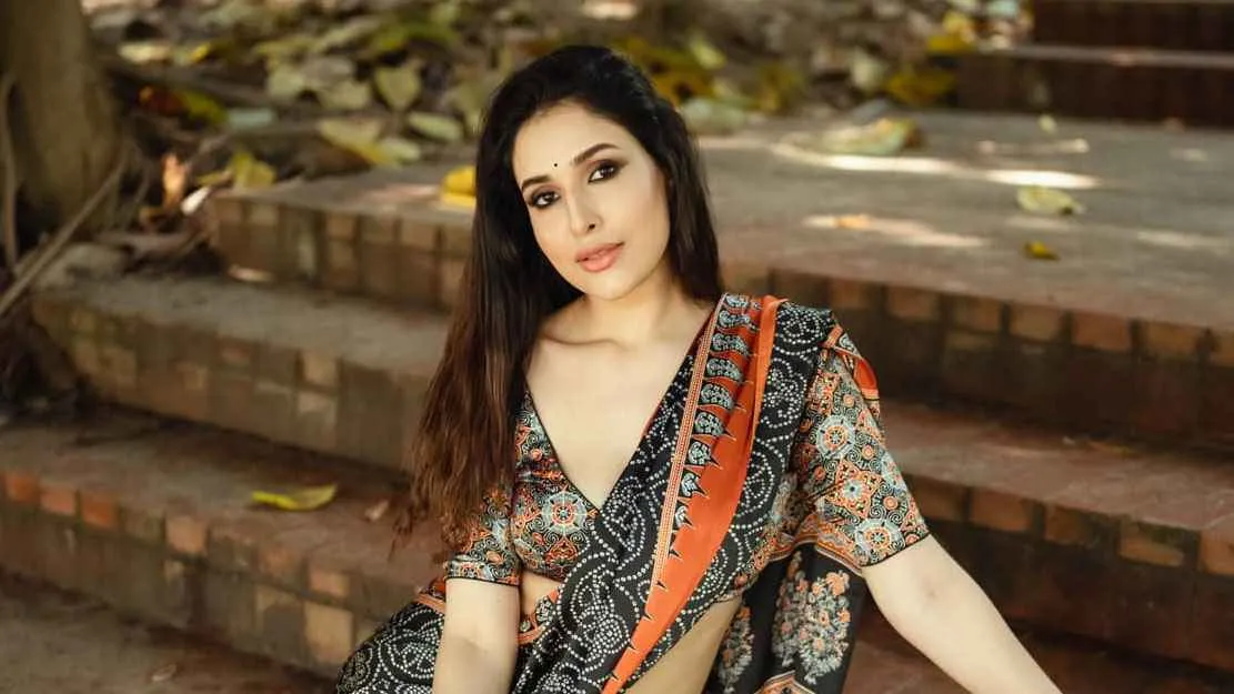 চুক্তির প্রলোভনে ডেকে নায়িকাকে নির্যাতনের অভিযোগ