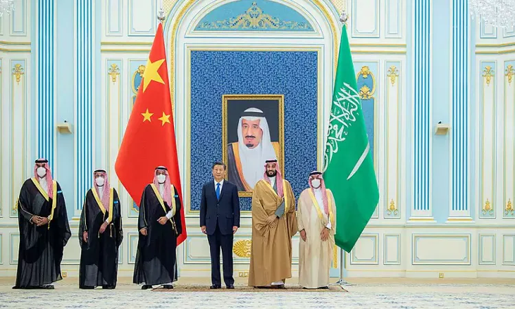 Xi promotes security, energy ties at Saudi summits