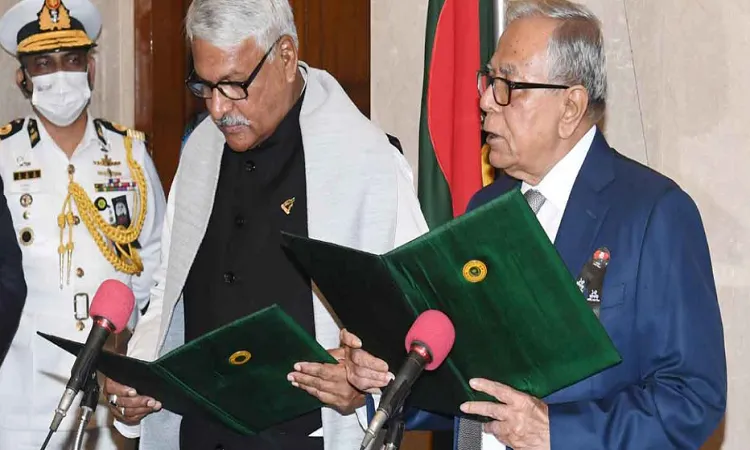 শপথ নিলেন নতুন ডেপুটি স্পিকার শামসুল হক টুকু
