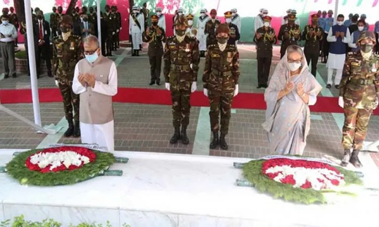 বঙ্গবন্ধুর সমাধিতে রাষ্ট্রপতির শ্রদ্ধা