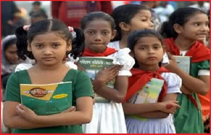 বছরের প্রথম দিন সব নতুন বই পাচ্ছে না শিক্ষার্থীরা !