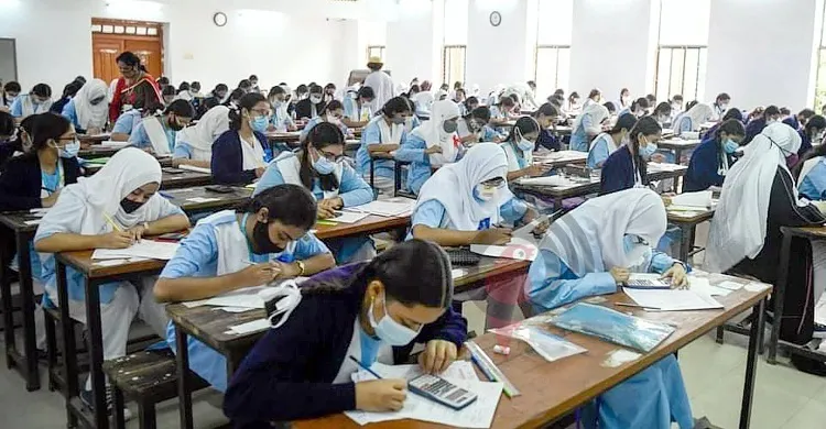 এ বছর এসএসসি পরীক্ষার্থী ২০ লাখ ২৪ হাজার ১৯২ জন