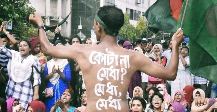 ৬ ঘণ্টা পর শাহবাগ ছাড়লেন শিক্ষার্থীরা, নতুন কর্মসূচি ঘোষণা