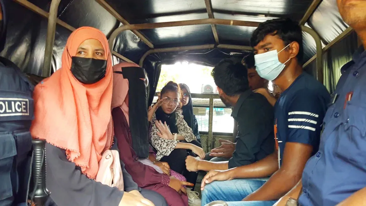 কারাগারে থাকা ৪২ এইচএসসি পরীক্ষার্থীর জামিন