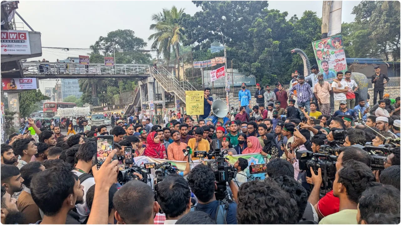 উপদেষ্টার বিবৃতিতে হতাশ সাত কলেজ শিক্ষার্থীরা, রোববার ফের ব্লকেড