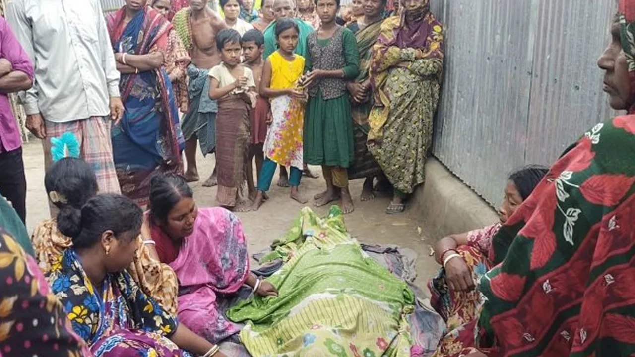 ‘আপনার মেয়ে আত্মহত্যা করেছে-ঘুমন্ত শ্বশুরকে জামাই ’