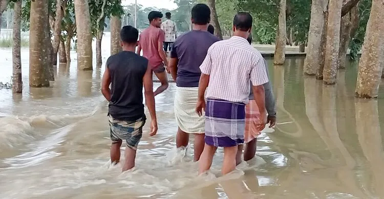 পাহাড়ি ঢলে ছাতকের নিম্নাঞ্চল প্লাবিত, ভোগান্তিতে ৫ গ্রামের মানুষ